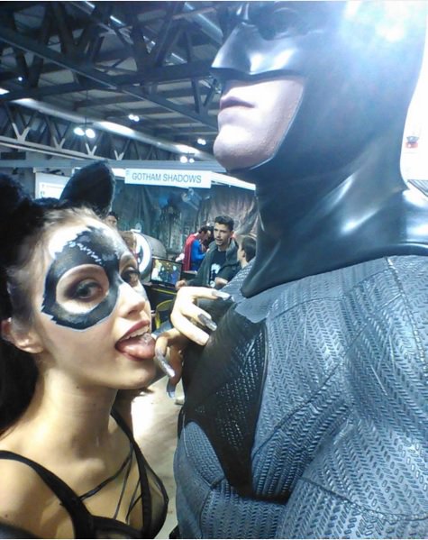 475x599, 64 Kb / бэтмен, язык, ушки, котобаба, косплей