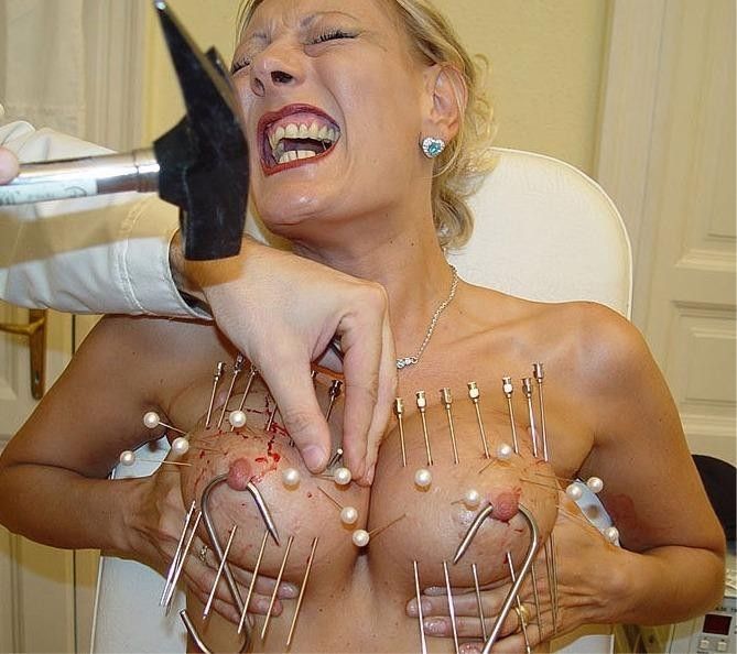 669x594, 64 Kb / молоток, гвозди, бдсм, крючья, иглы