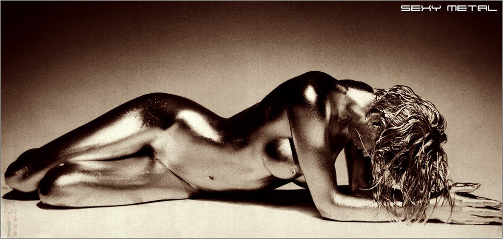 1024x487, 111 Kb / Сиськи, железо, металл, бодиарт